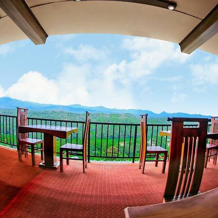Romance Hills Hotel Канди Екстериор снимка