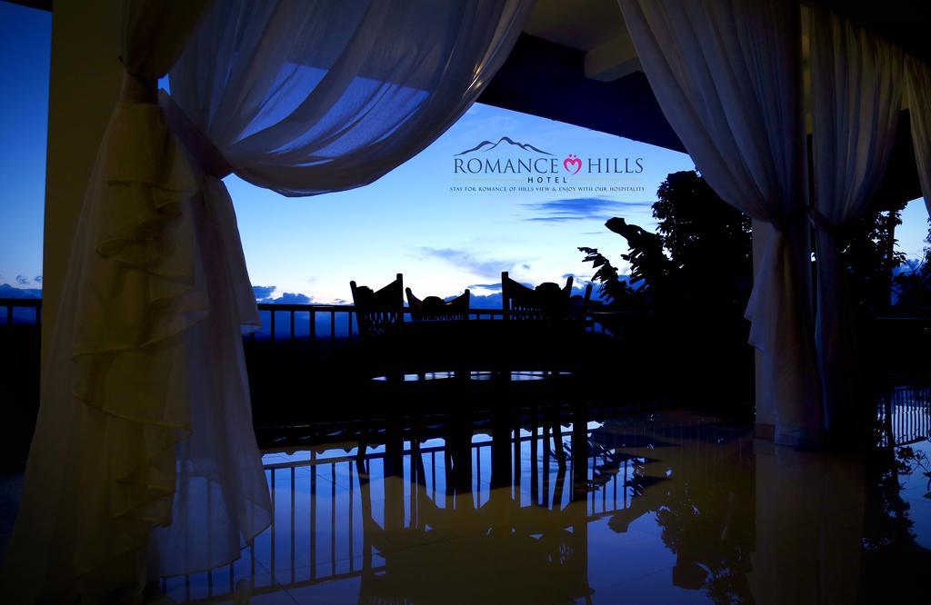 Romance Hills Hotel Канди Екстериор снимка